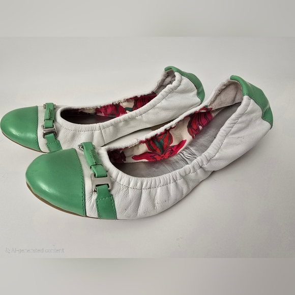 Tahari Ballet Flat Size 7 Veronica Patent Cap Toe Leather Slip On Green White - Picture 1 of 6